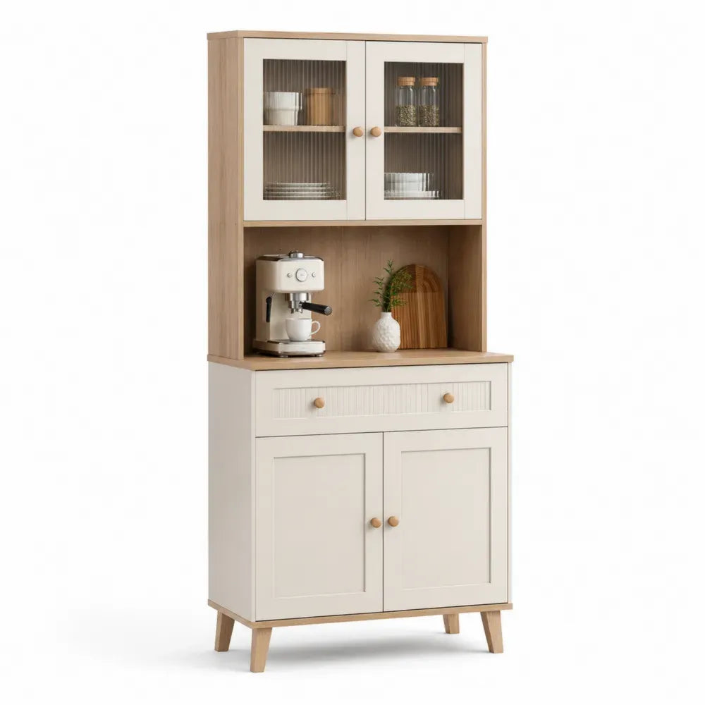 Küchenschrank aus MDF mit gerilltem Glas und Eschenfurnier